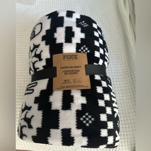 Victoria Secret PINK fleece blanket